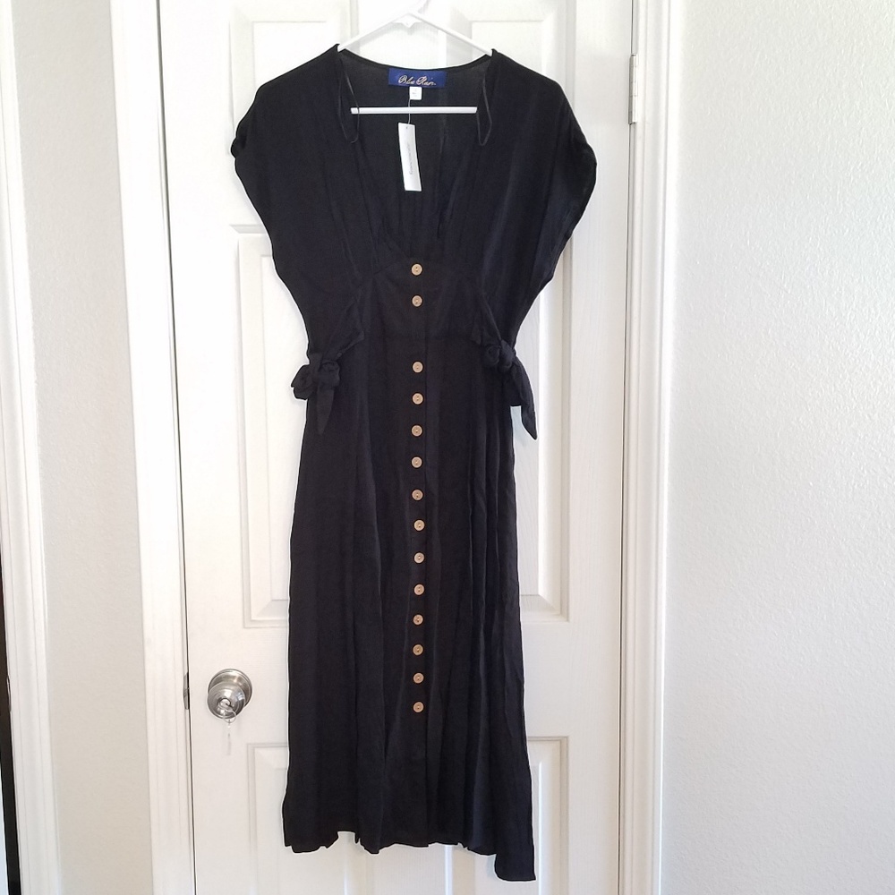 BRAND NEW!!! Francesca's Jayme Side Tie Midi Dress